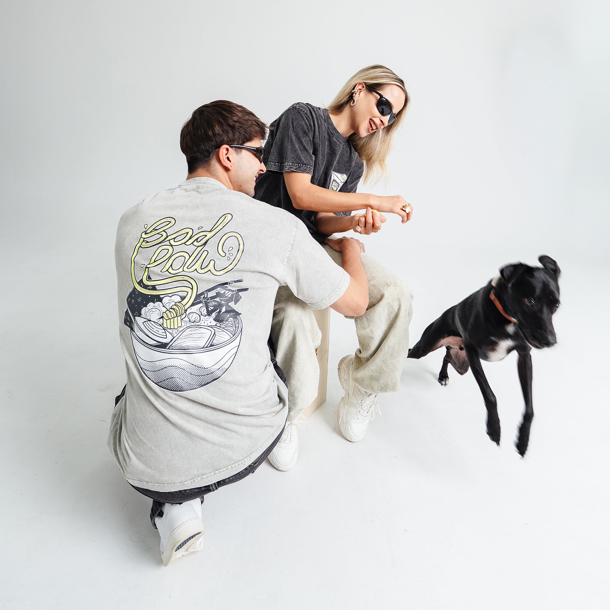 Bad Paw - Ramen Tee - No es sopa, pero te va a calentar el alma