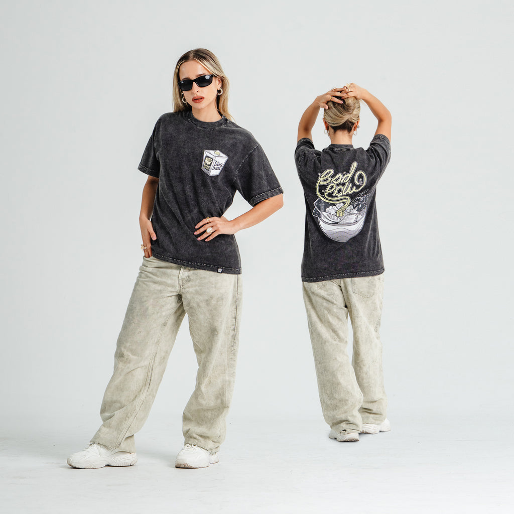 Bad Paw - Ramen Tee - No es sopa, pero te va a calentar el alma